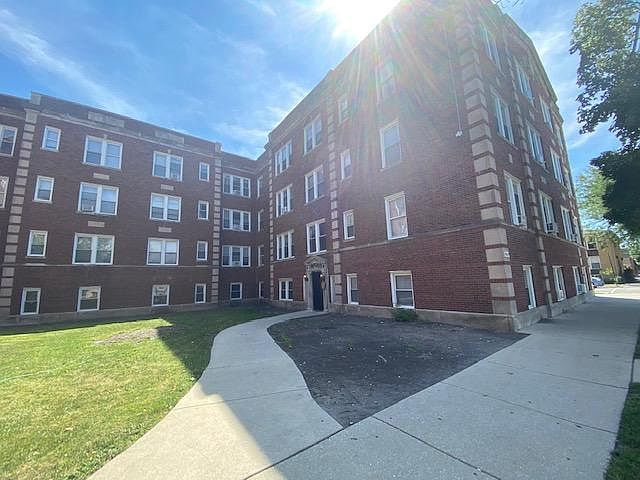 1st image of 4039 N Laporte Ave #4B