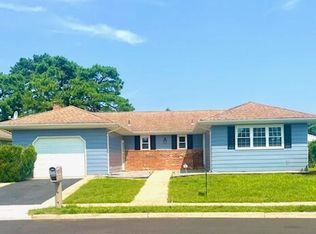6 Fontana St, Toms River, NJ 08757