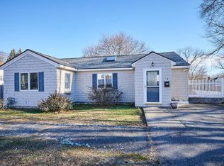 4 Clifton Ave, Wakefield, MA 01880