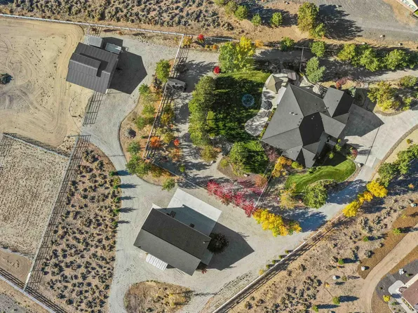 1202 Golden Eagle Ct, Gardnerville, NV 89410