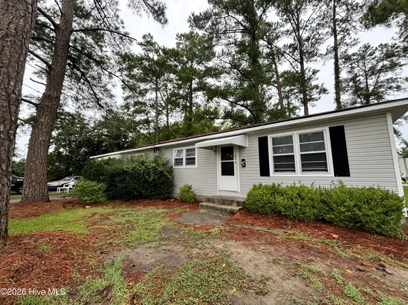 42 Sophia Dr, Jacksonville, NC 28540