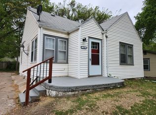 715 S Broadview Ave, Wichita, KS 67218