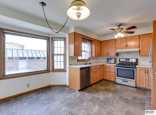 9103 Arbor St APT 3, Omaha, NE 68124
