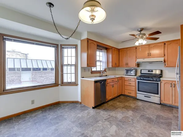 9103 Arbor St APT 3, Omaha, NE 68124