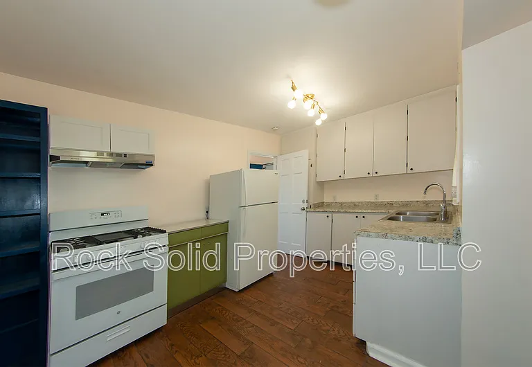 1301 E 23rd St #1 — Photo 7