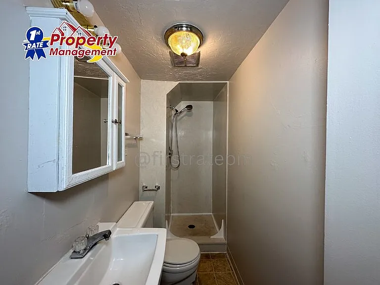1623 S Taggart St — Photo 4