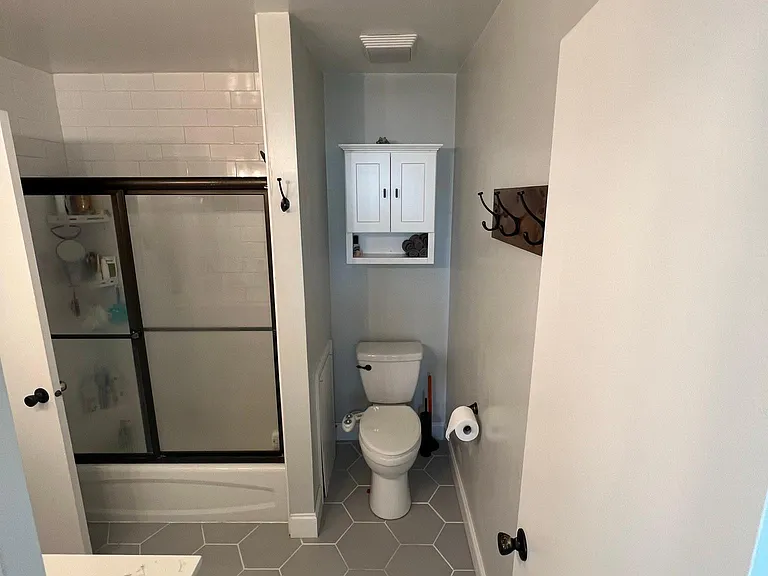 138 Denbigh Ter — Photo 14