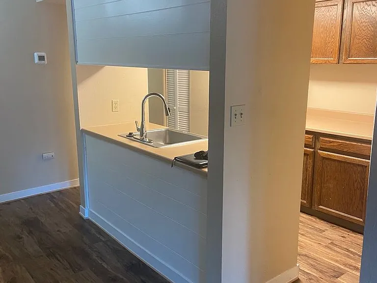 1111 Maxwell Ave #116 — Photo 6