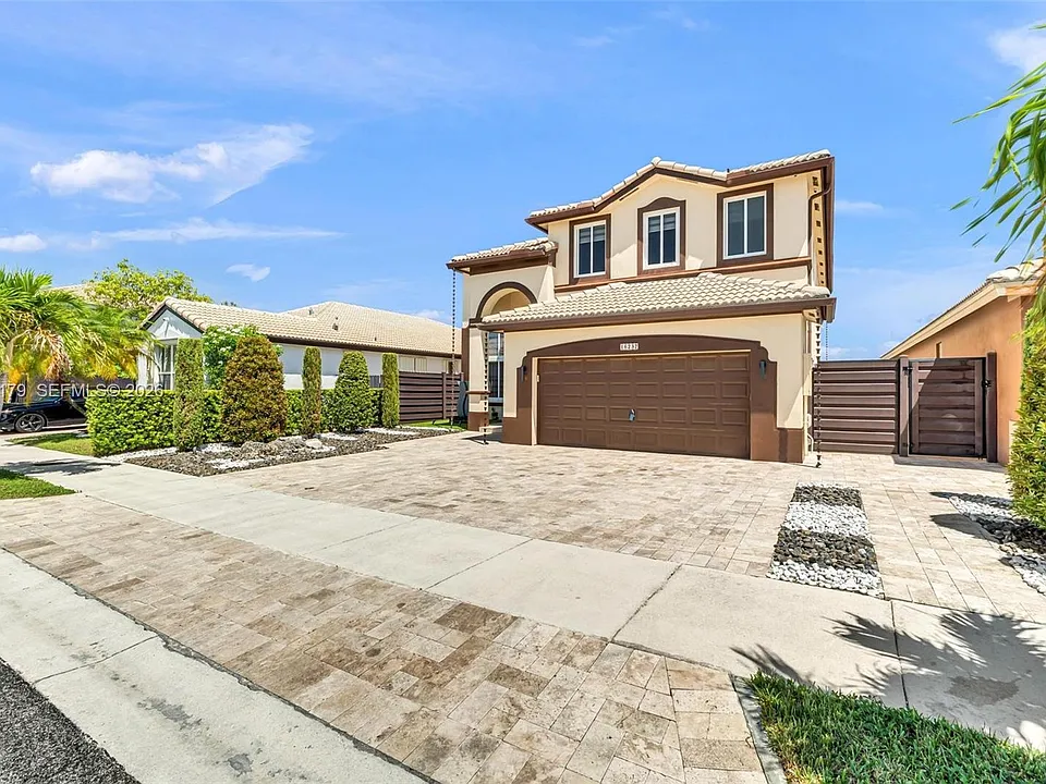 16237 SW 44th Ter
