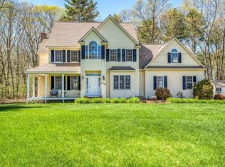 136 Glenview St, Upton, MA 01568