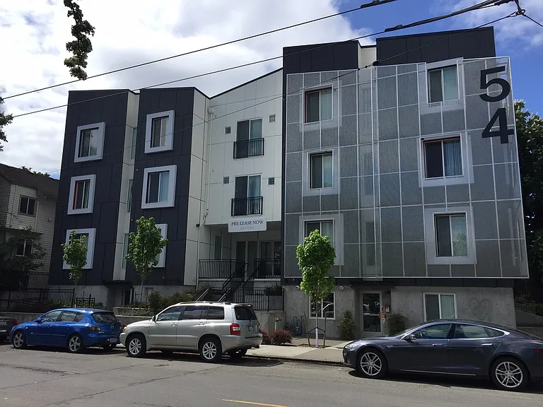 5043 Brooklyn Ave NE — Photo 1