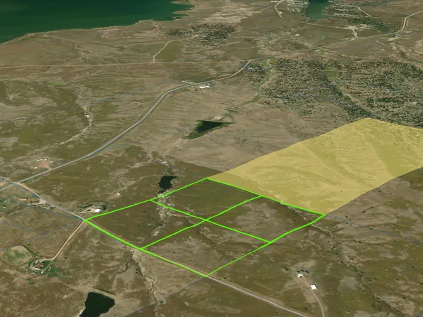 2 Bennyhaha St, Moorcroft, WY 82721