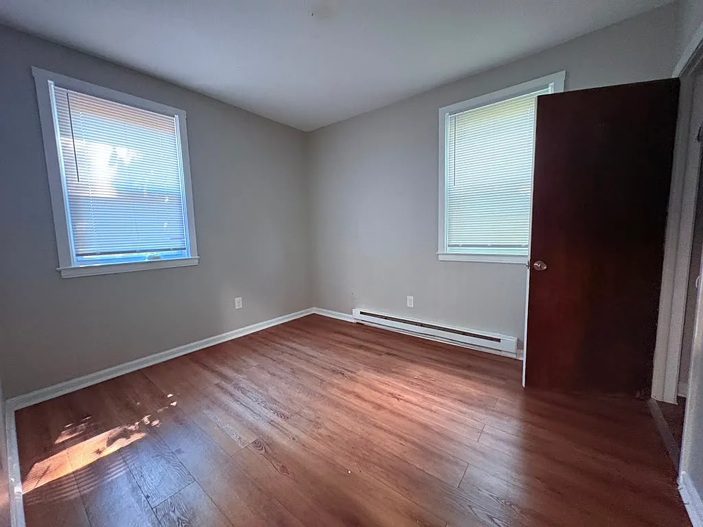 1 bed, $1,200 — Photo 2