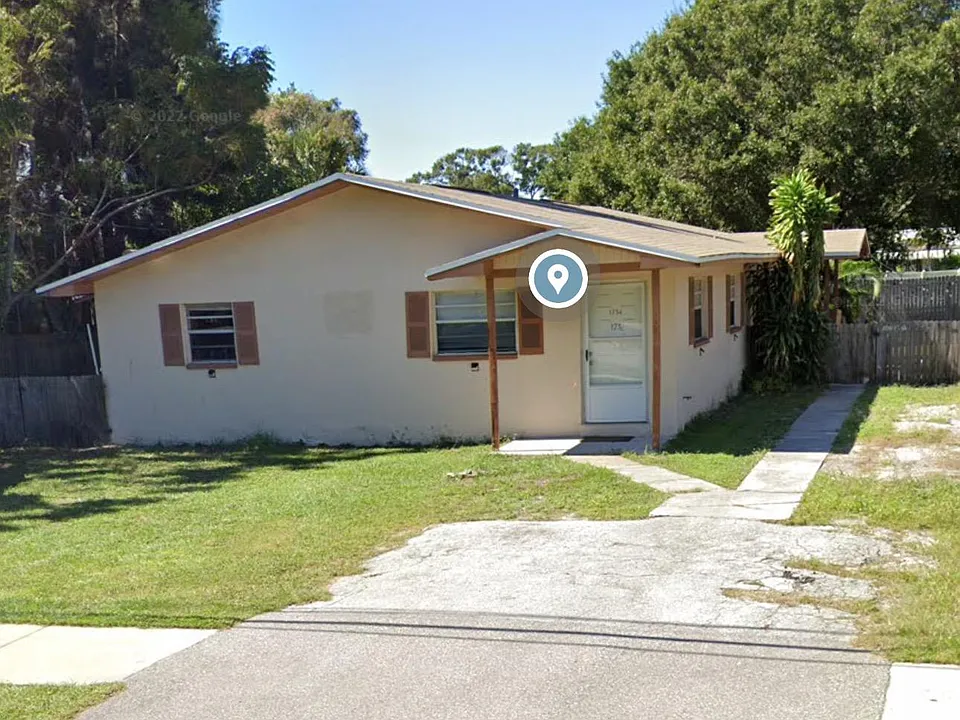 1734 Gladys St #2