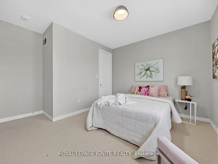 235 Port Darlington Rd — Photo 36