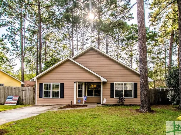 904 Drake Ct, Hinesville, GA 31313