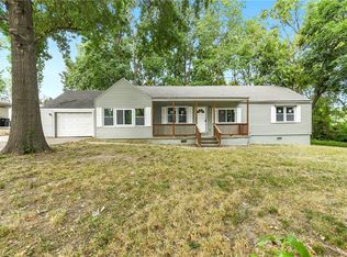 10404 E 34th St S, Independence, MO 64052