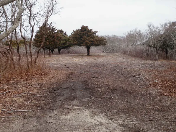 75 Pocomo Rd, Nantucket, MA 02554