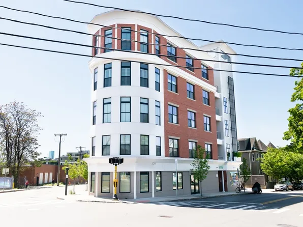70 Prospect St Unit 304, Somerville, MA 02143