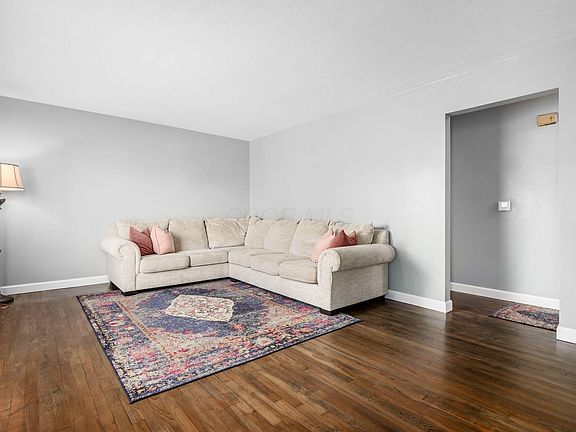 3rd image of 1825 Ormond Ave