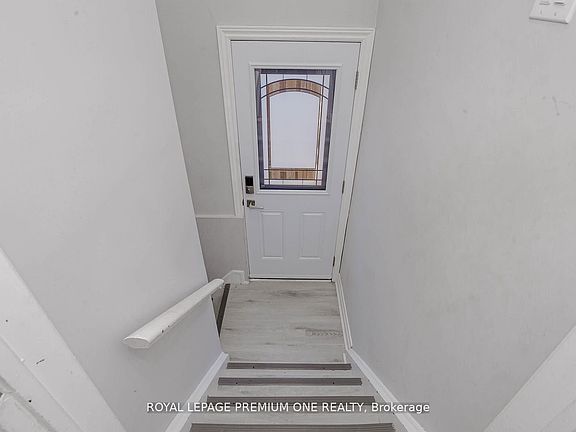 4th image of 2085 Bridge Rd #Basement