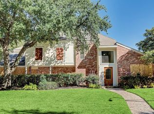 1311 E Brooklake Dr, Houston, TX 77077