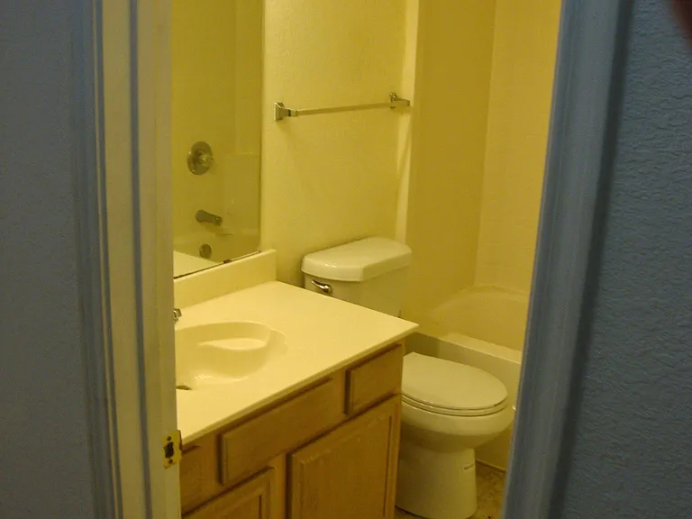 700 Highbrooke Dr — Photo 8