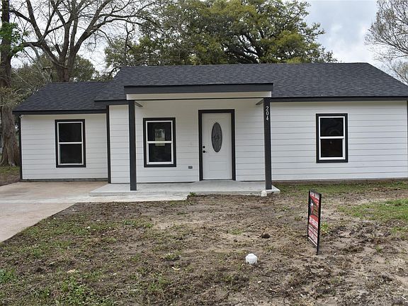 2nd image of 204 Texas