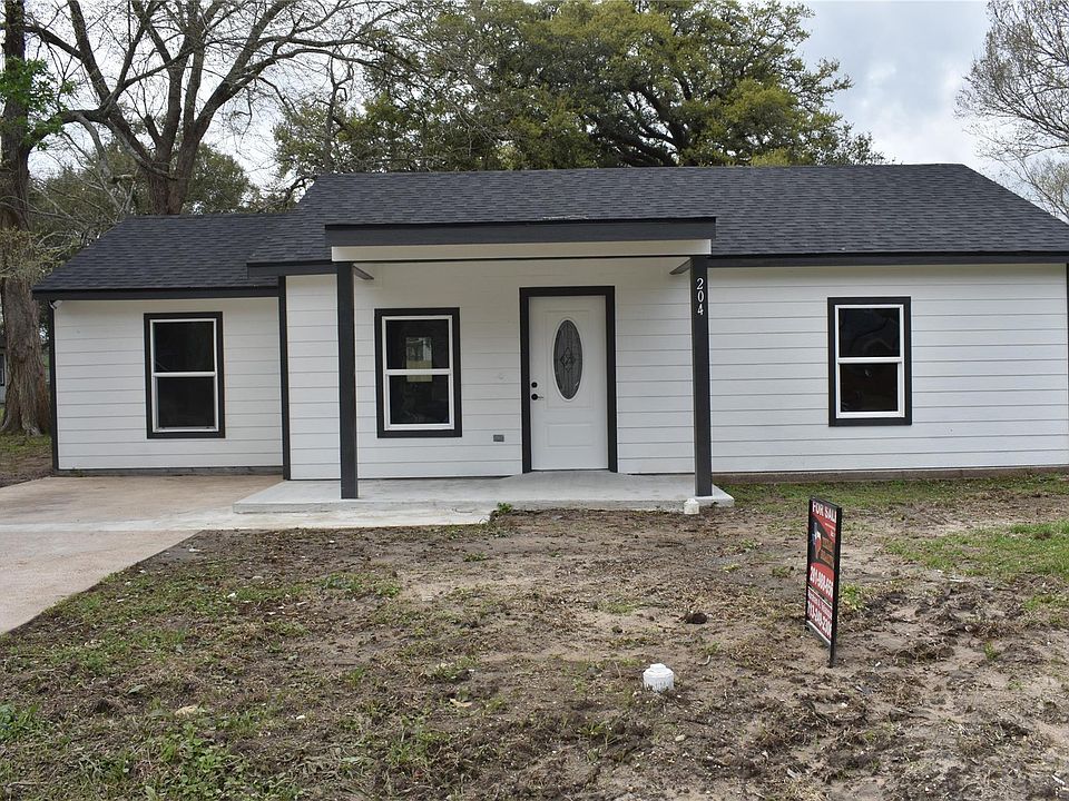 1st image of 204 Texas