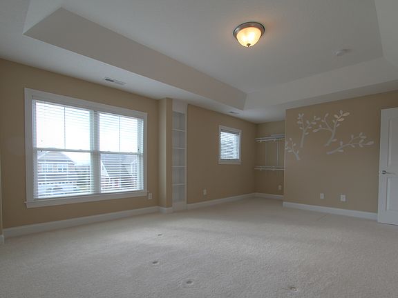 5th image of 907 Kentwood Dr
