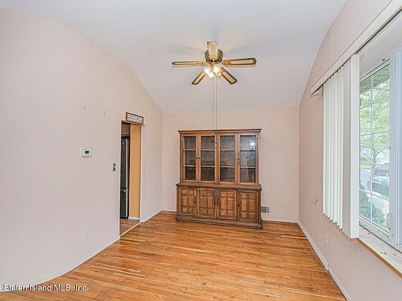 5th image of 95 Fieldstone Rd
