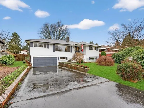 812 Grover Ave, Coquitlam, BC V3J 3C8