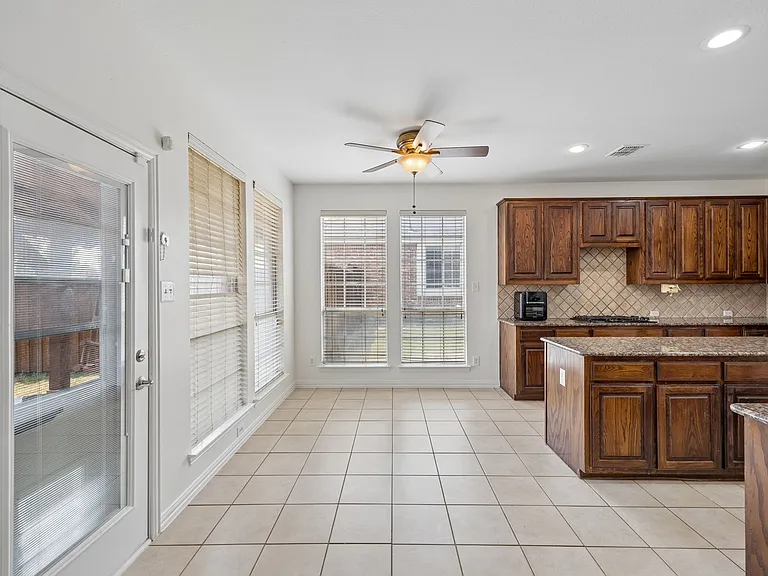 1608 Wagon Wheel Dr — Photo 8