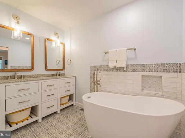 307 Maryland Ave #A, Bethany Beach, DE 19930