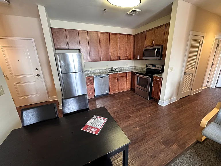 Friendly Apartments Co Living — Photo 43