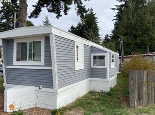 62624 Spinreel Rd #17A, North Bend, OR 97459