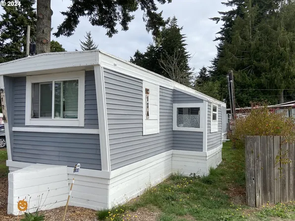 62624 Spinreel Rd #17A, North Bend, OR 97459
