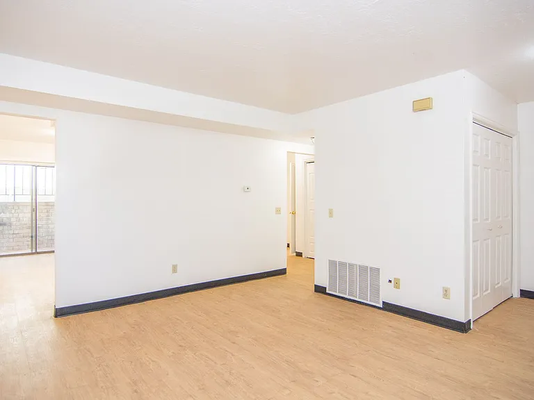 2026 S Orchard Dr — Photo 3