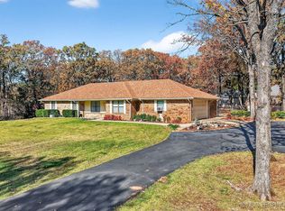 471 Rolling Wood Hills Dr, Durant, OK 74701