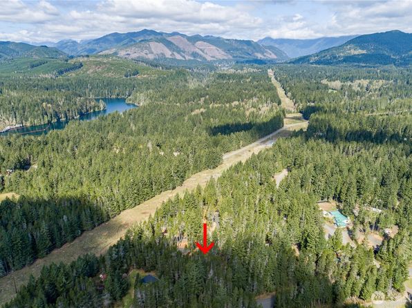 61 N Kings Way S, Hoodsport, WA 98548