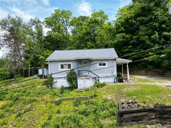 461 4th Ave, New Eagle, PA 15067