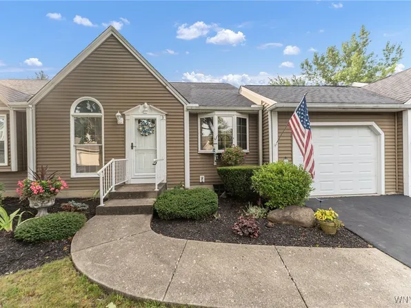 3 Old Mill Cir, Elma, NY 14059