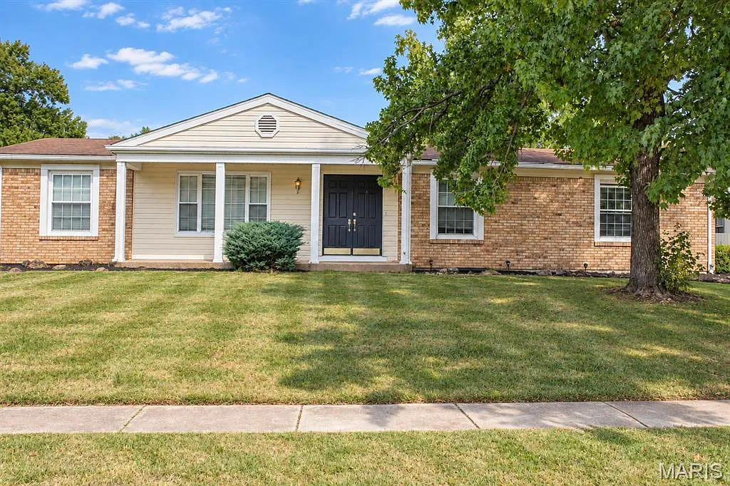 3 bed, 3.0 bath, 1617 sqft, $2,800 — Photo 1