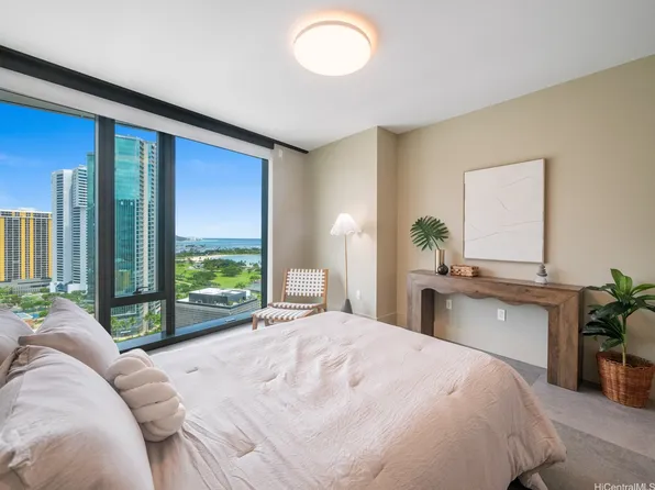 1108 Auahi St APT 1906, Honolulu, HI 96814