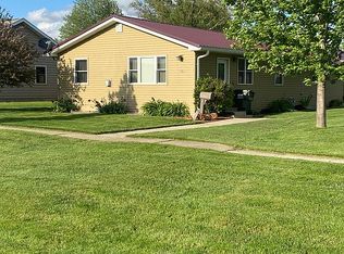 410 S 2nd St, Mapleton, IA 51034