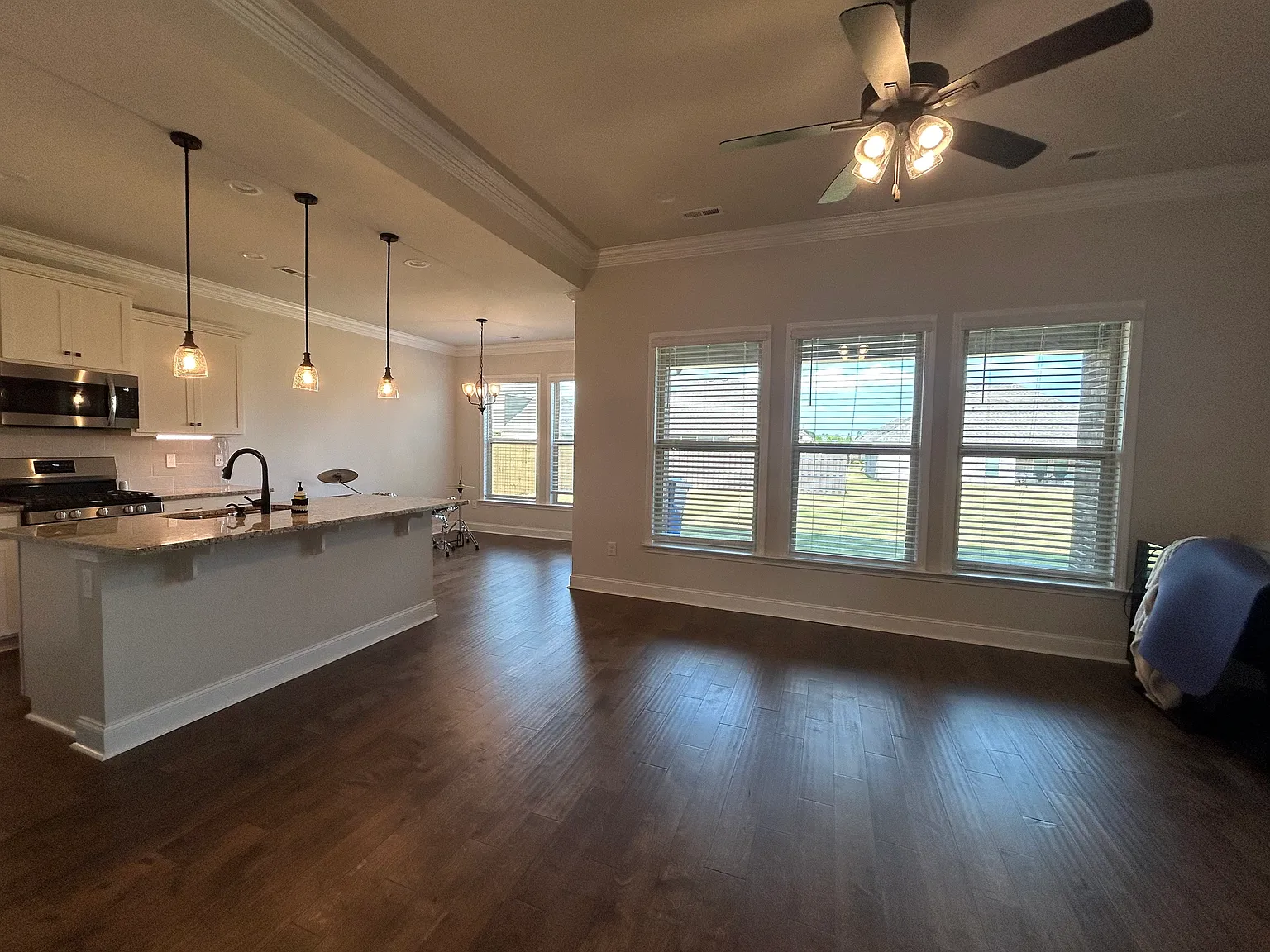 12680 Juniors Dr — Photo 2