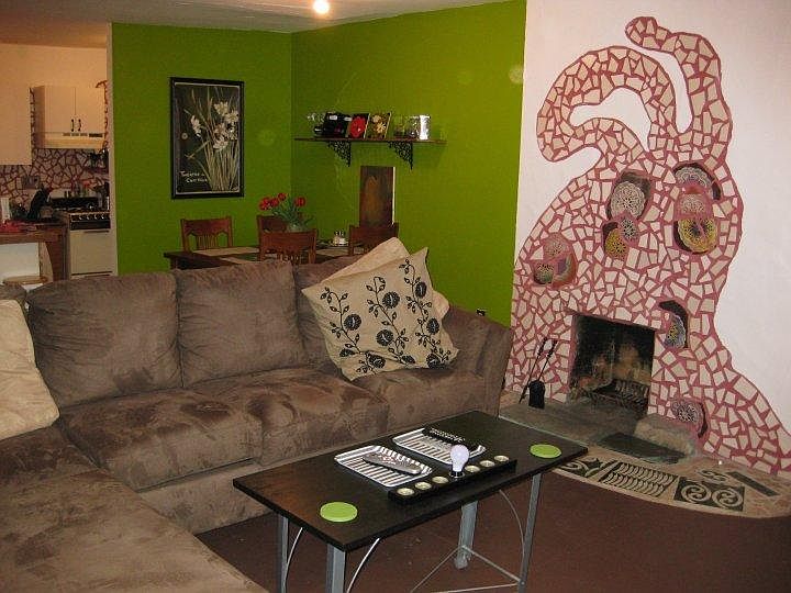 Working fireplace in living room