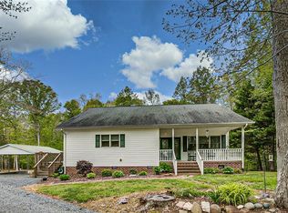 6070 Burgess Farm Dr, Ramseur, NC 27316