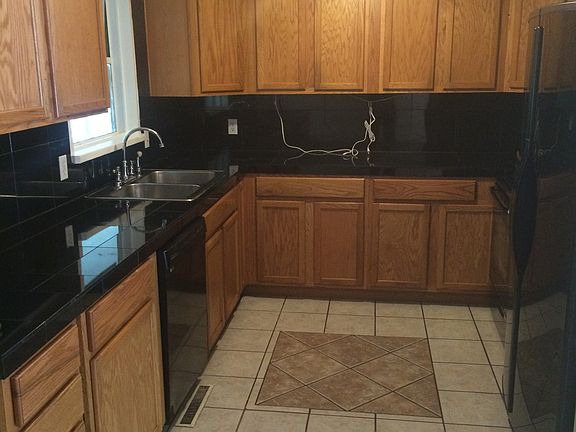 4th image of 5855 E Minnesota Dr