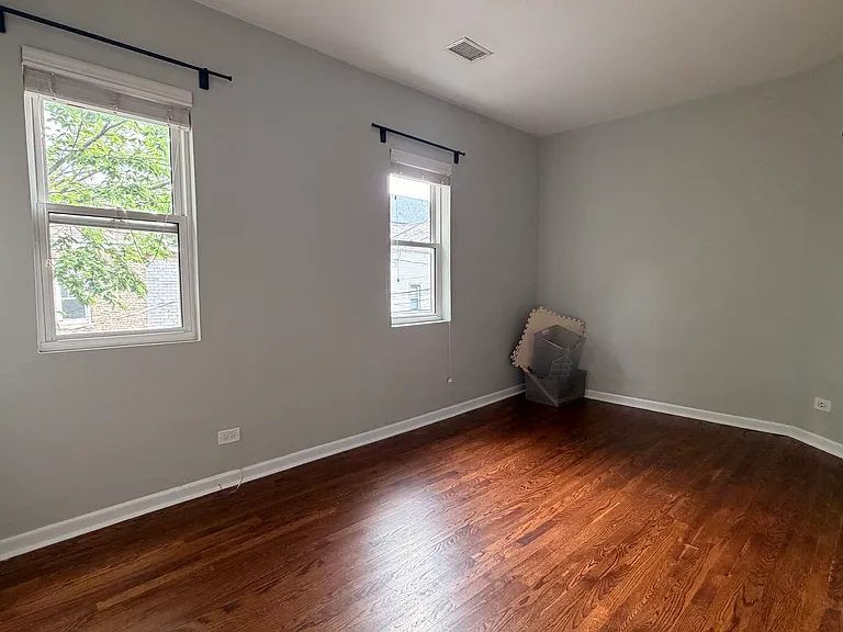 1031 N Paulina St #CH2 — Photo 10
